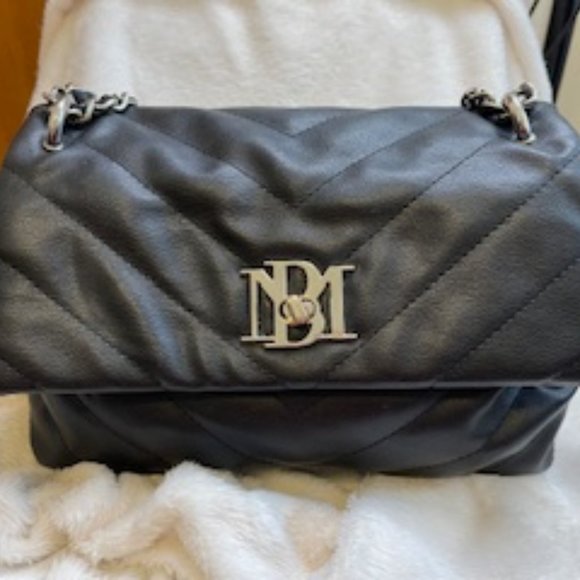 BADGLEY MISCHKA EUC QUILTED LEATHER SHOULDER/CROSSBODY BAG - Picture 2 of 12